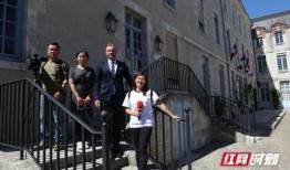 第三医院爆料事件视频播放,真相背后引人深思